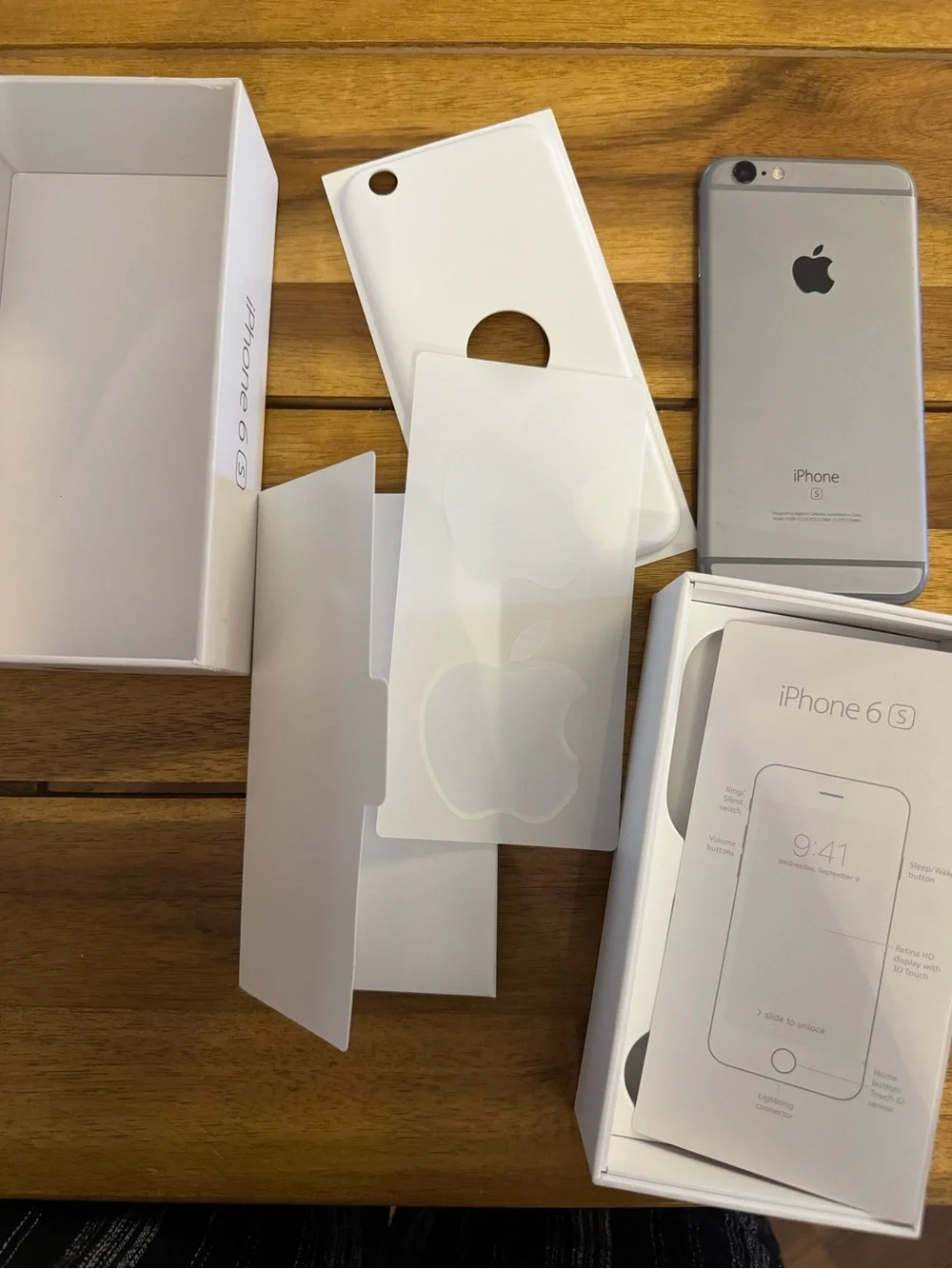 Apple iPhone 6s Silver with Original Box